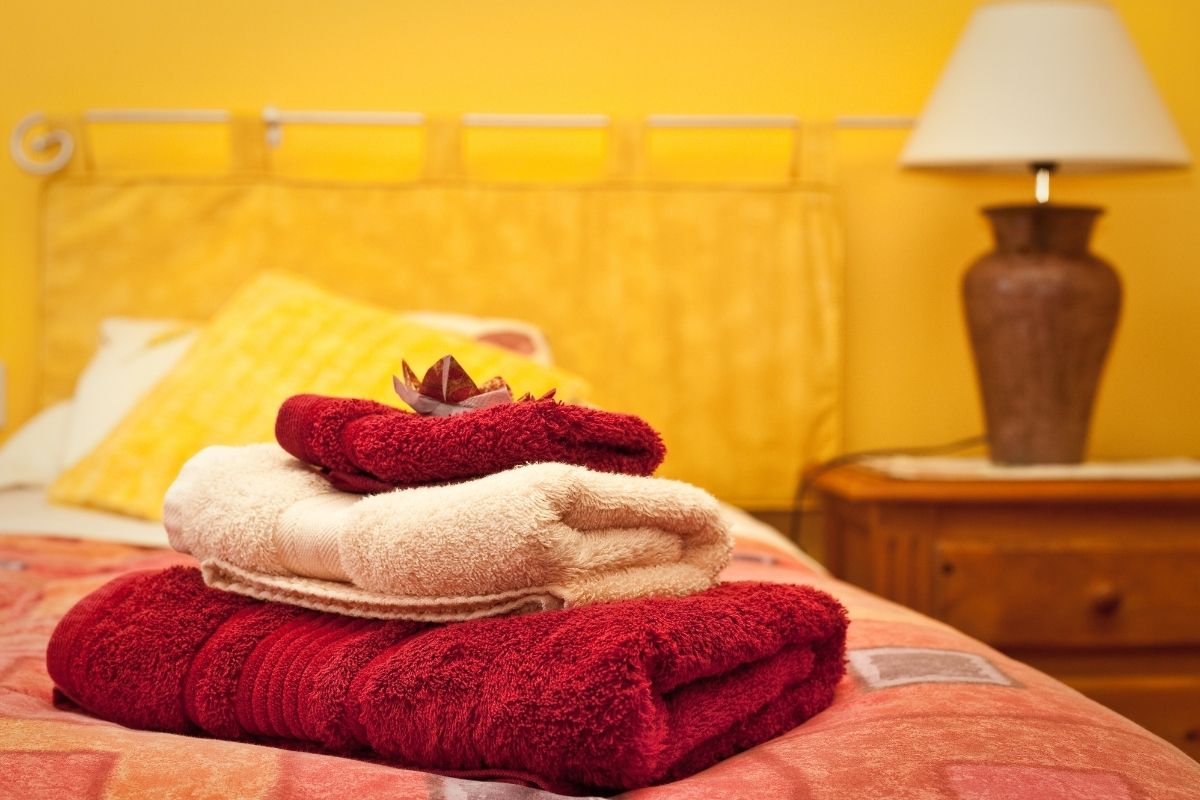 nadgranja-kuhinje minimalizem-spavaca-soba